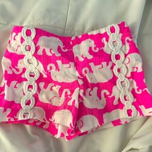 Lilly Pulitzer girl’s size 4 Tusk in the Sun shorts. Adjustable waist.